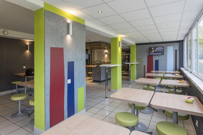 Ibis Budget Senlis Exterior photo