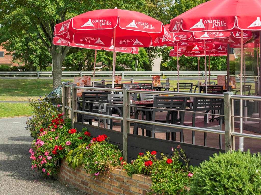 Ibis Budget Senlis Restaurant photo