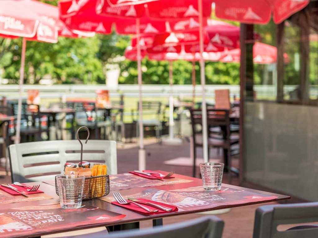 Ibis Budget Senlis Restaurant photo
